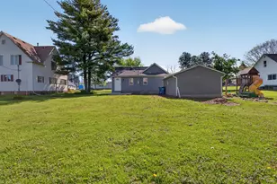 104 S Oak St, Arrowsmith, IL 61722 - Photo 15
