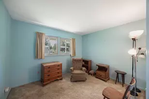 218 Gladys Ave, Fox River Grove, IL 60021 - Photo 11