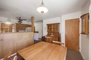 218 Gladys Ave, Fox River Grove, IL 60021 - Photo 5