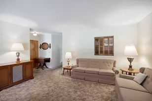 218 Gladys Ave, Fox River Grove, IL 60021 - Photo 3