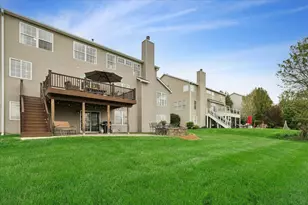 1816 Prairie Ridge Cir, Lindenhurst, IL 60046 - Photo 39