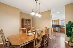1816 Prairie Ridge Cir, Lindenhurst, IL 60046 - Photo 19