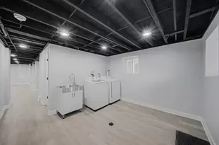 1511 N Linder Ave, Chicago, IL 60651 - Photo 17