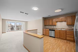 100 N Bokelman St, Roselle, IL 60172 - Photo 5