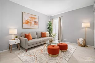 1976 Kenilworth Cir, Hoffman Estates, IL 60169 - Photo 13