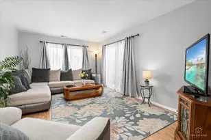 1976 Kenilworth Cir, Hoffman Estates, IL 60169 - Photo 11