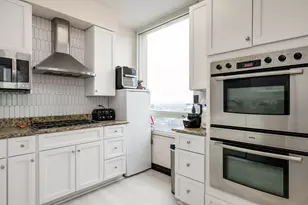 33 W Ontario St, Chicago, IL 60654 - Photo 19