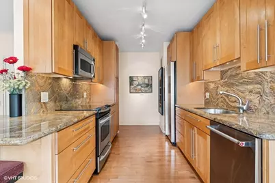 1100 N Lake Shore Drive #11B, Chicago, IL 60611 - Photo 9