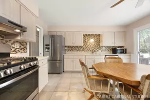 940 S Villa Ave, Villa Park, IL 60181 - Photo 7