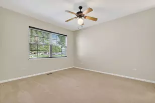 21533 Papoose Lake Ct, Crest Hill, IL 60403 - Photo 11