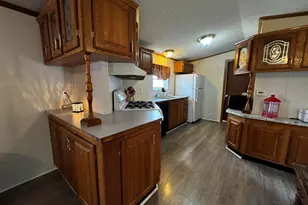 57 Redwood Manor Dr, Pontiac, IL 61764 - Photo 7