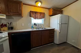 57 Redwood Manor Dr, Pontiac, IL 61764 - Photo 9