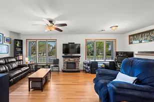 1521 Dun Lo Dr, Arlington Heights, IL 60004 - Photo 11