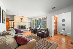 1521 Dun Lo Dr, Arlington Heights, IL 60004 - Photo 3