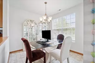 2616 Christie Dr, Algonquin, IL 60102 - Photo 9