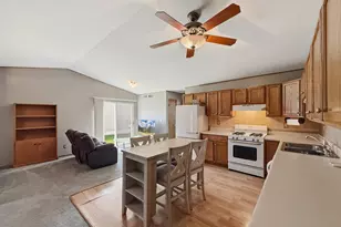 500 1/2 Johnson St, Marengo, IL 60152 - Photo 3