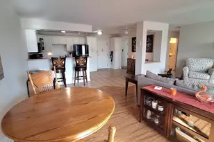 2211 S Stewart Ave, Lombard, IL 60148 - Photo 11