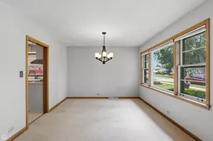 5814 Keeney St, Morton Grove, IL 60053 - Photo 7