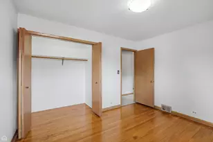 5814 Keeney St, Morton Grove, IL 60053 - Photo 11