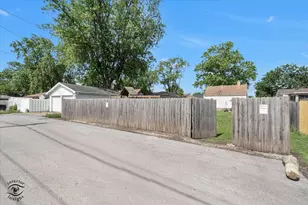 448 N Michigan Ave, Bradley, IL 60915 - Photo 21
