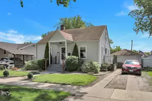 448 N Michigan Ave, Bradley, IL 60915 - Photo 1