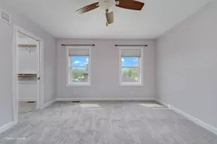 900 Ashford Ln, Westmont, IL 60559 - Photo 11