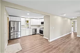 118 E Bower St, Oreana, IL 62554 - Photo 7