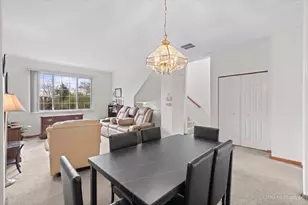 1404 New Haven Dr, Cary, IL 60013 - Photo 9