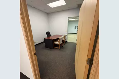 116 Calhoun Street E, Woodstock, IL 60098 - Photo 5