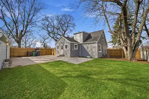 7851 Suburban Ln, Bridgeview, IL 60455 - Photo 41