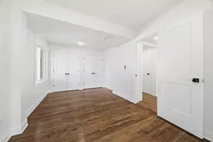 7851 Suburban Ln, Bridgeview, IL 60455 - Photo 23