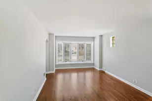 3133 W 101st St, Evergreen Park, IL 60805 - Photo 5