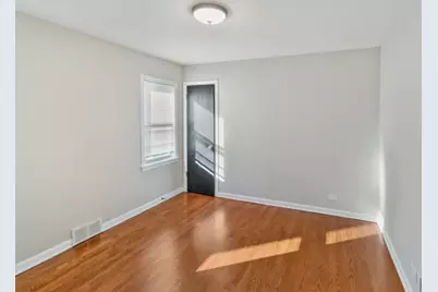 3133 W 101st Street, Evergreen Park, IL 60805 - Photo 7