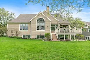 3 Sunvalley Ct, Lake in the Hills, IL 60156 - Photo 27