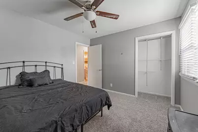 805 S Grove Street, Normal, IL 61761 - Photo 25