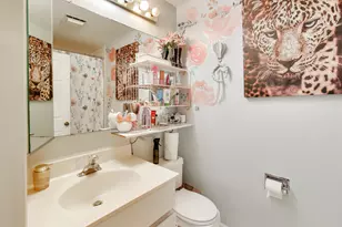 654 Picardy Cir, Northbrook, IL 60062 - Photo 21
