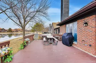 654 Picardy Cir, Northbrook, IL 60062 - Photo 25