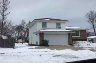 520 Morgan Ln, Hoffman Estates, IL 60169 - Photo 3