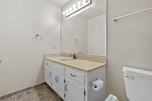 16527 Orange Ave, Orland Park, IL 60467 - Photo 23