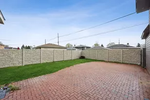 7807 Nagle Ave, Burbank, IL 60459 - Photo 43