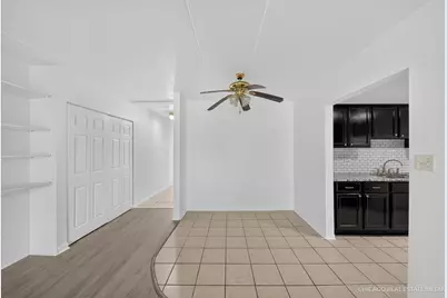 138 E Bailey Road #H, Naperville, IL 60565 - Photo 5