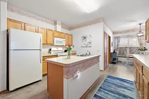 110 Jockey Ct, Grayslake, IL 60030 - Photo 3