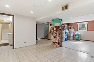 7663 Walnut Ave, Woodridge, IL 60517 - Photo 13