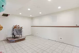 7663 Walnut Ave, Woodridge, IL 60517 - Photo 15