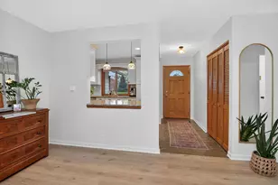 6812 Woodridge Dr, Woodridge, IL 60517 - Photo 3
