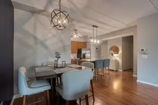 900 Lee St, Des Plaines, IL 60016 - Photo 19