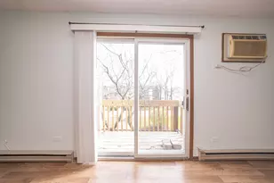 218 Madison St, Joliet, IL 60435 - Photo 7