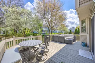 547 Newberry Dr, Elk Grove Village, IL 60007 - Photo 33