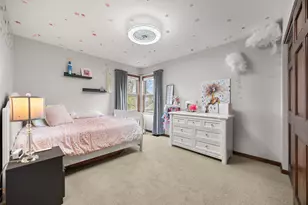 547 Newberry Dr, Elk Grove Village, IL 60007 - Photo 25
