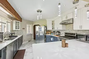 1766 Pebble Beach Dr, Hoffman Estates, IL 60169 - Photo 7